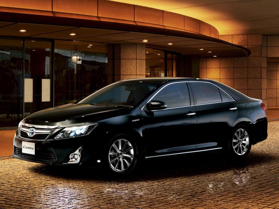 Toyota Camry G Package Premium Black '2013